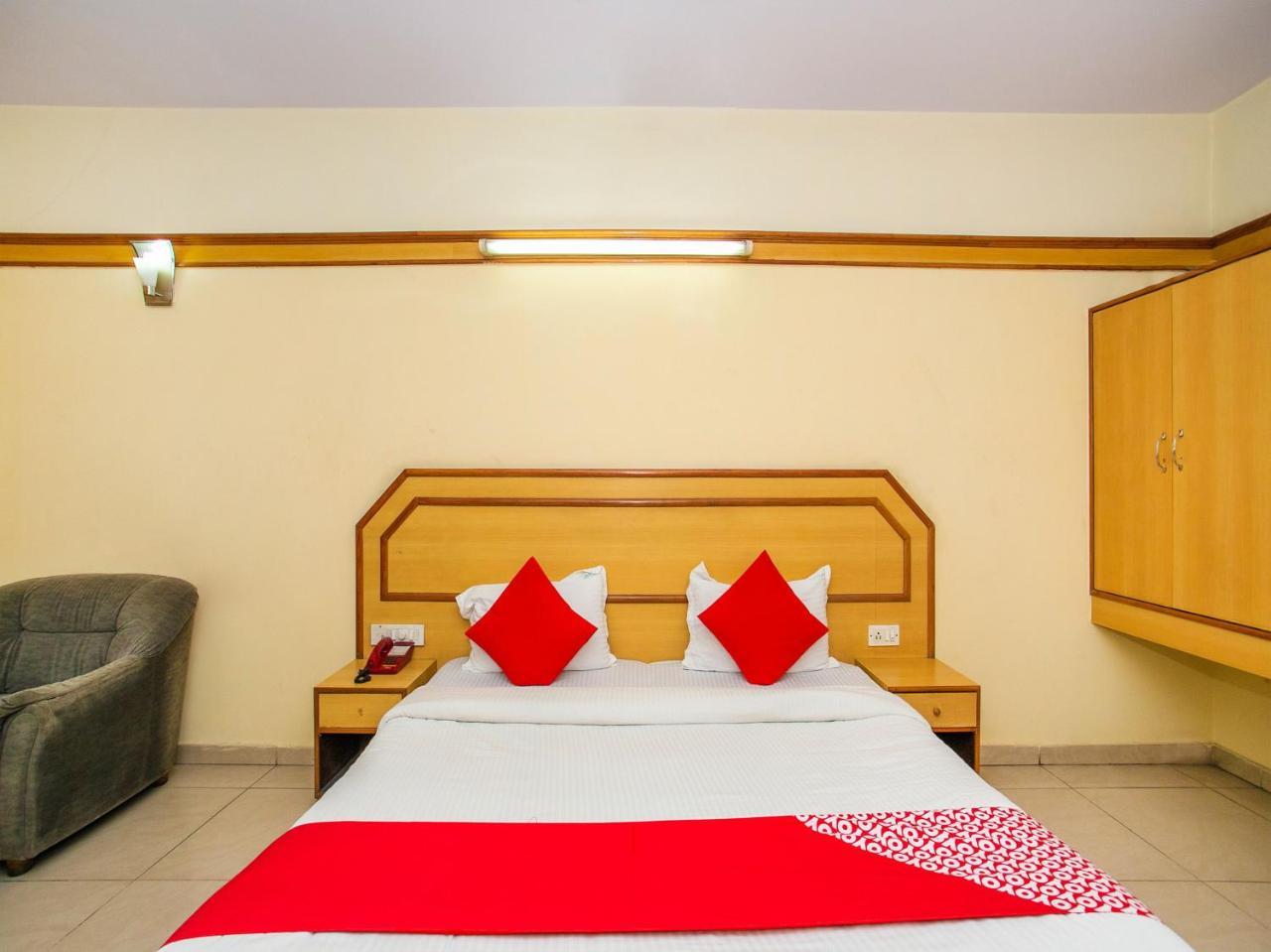 העיר בנגלור Oyo 649 Hotel Ajantha Trinity Inn מראה חיצוני תמונה